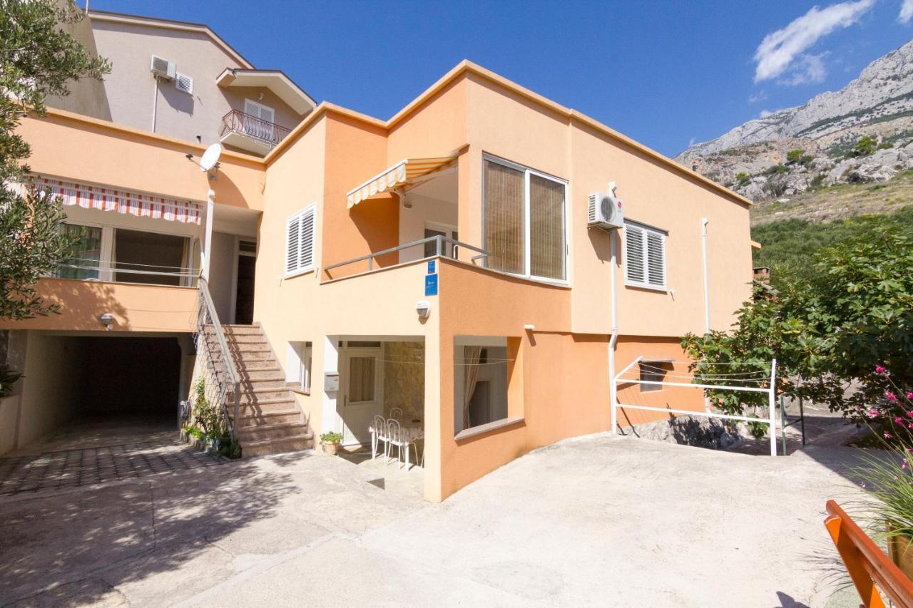 Apartman Vulic Apartamento Tučepi Exterior foto