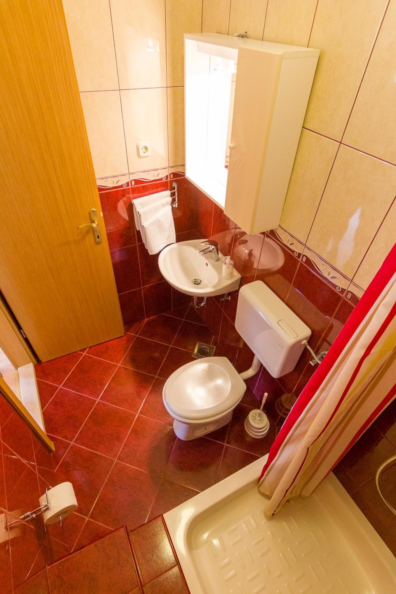 Apartman Vulic Apartamento Tučepi Exterior foto