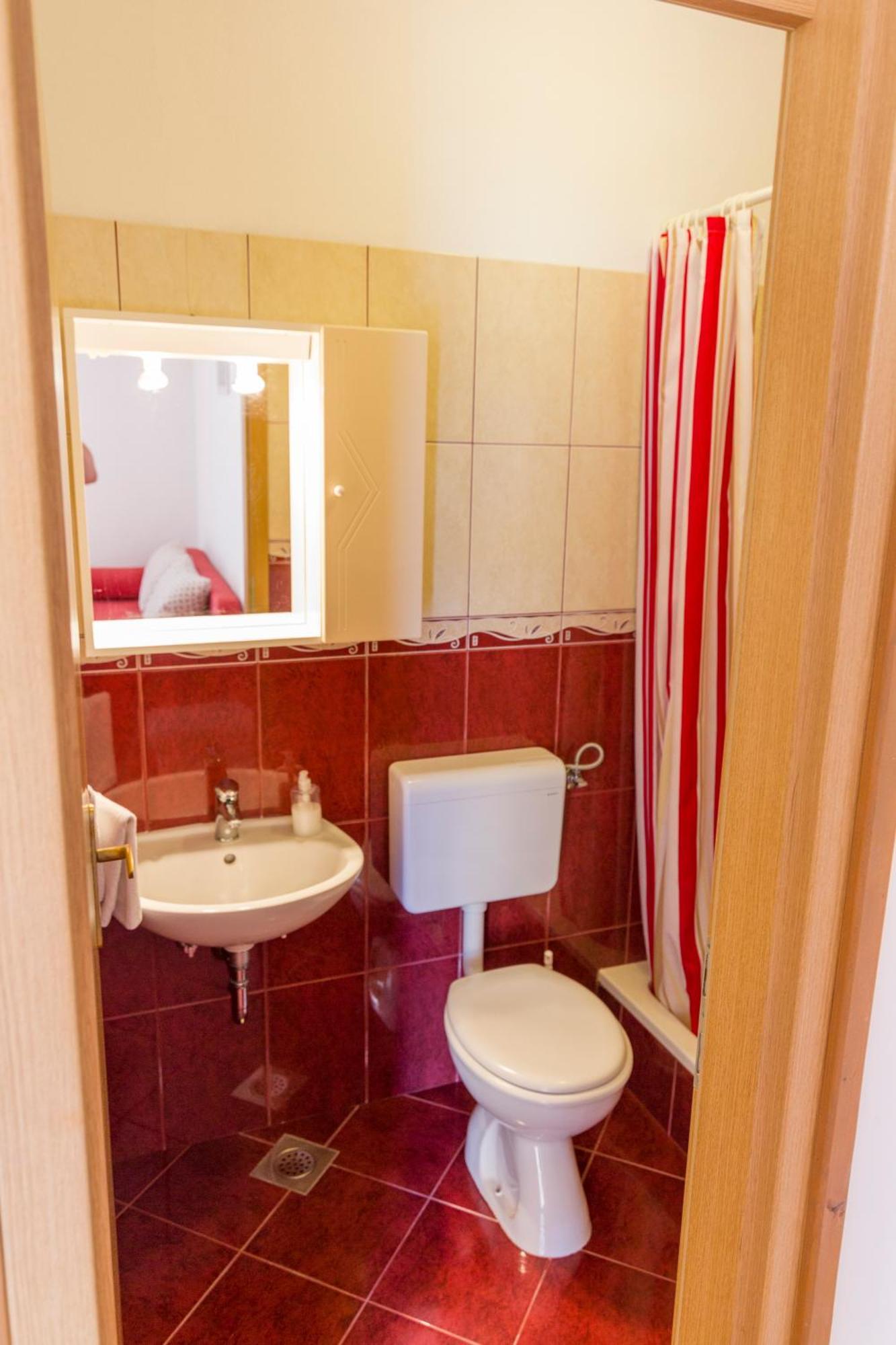 Apartman Vulic Apartamento Tučepi Exterior foto